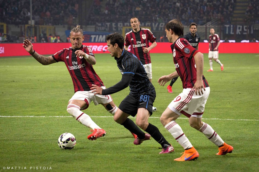 Derby_INTER-MILAN_Hernanes