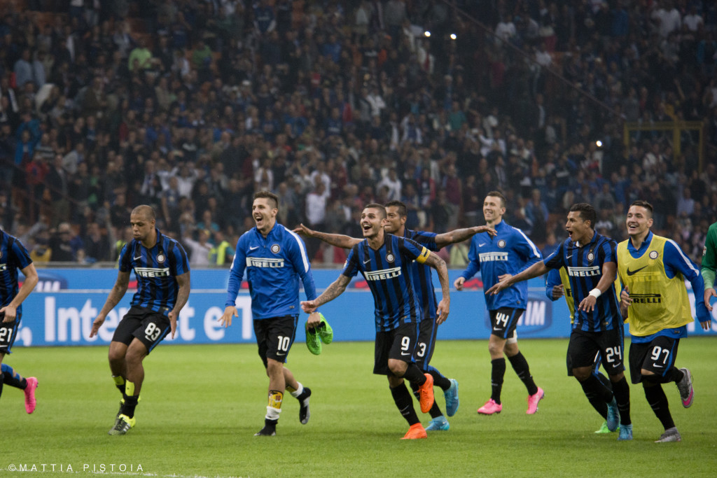 L'Inter_festeggia_la_vittoria_contro_il_Verona